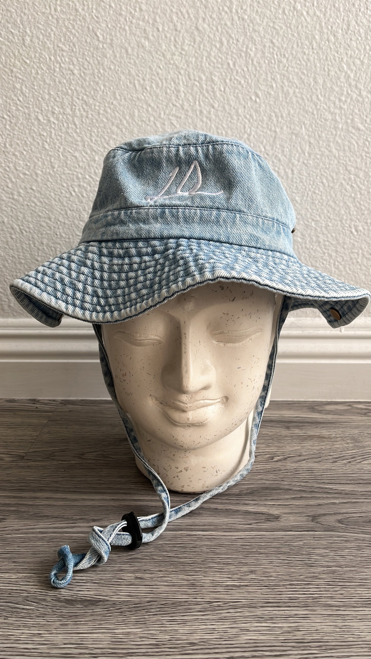 LA Bucket Hat Mezcilla